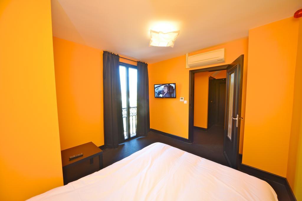 Logis - Hotel Restaurant La Mire Vierzon Habitación foto