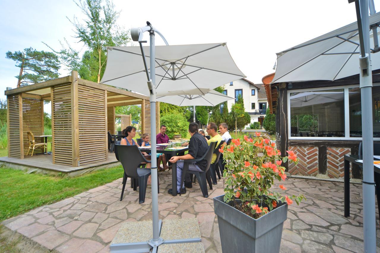 Logis - Hotel Restaurant La Mire Vierzon Habitación foto